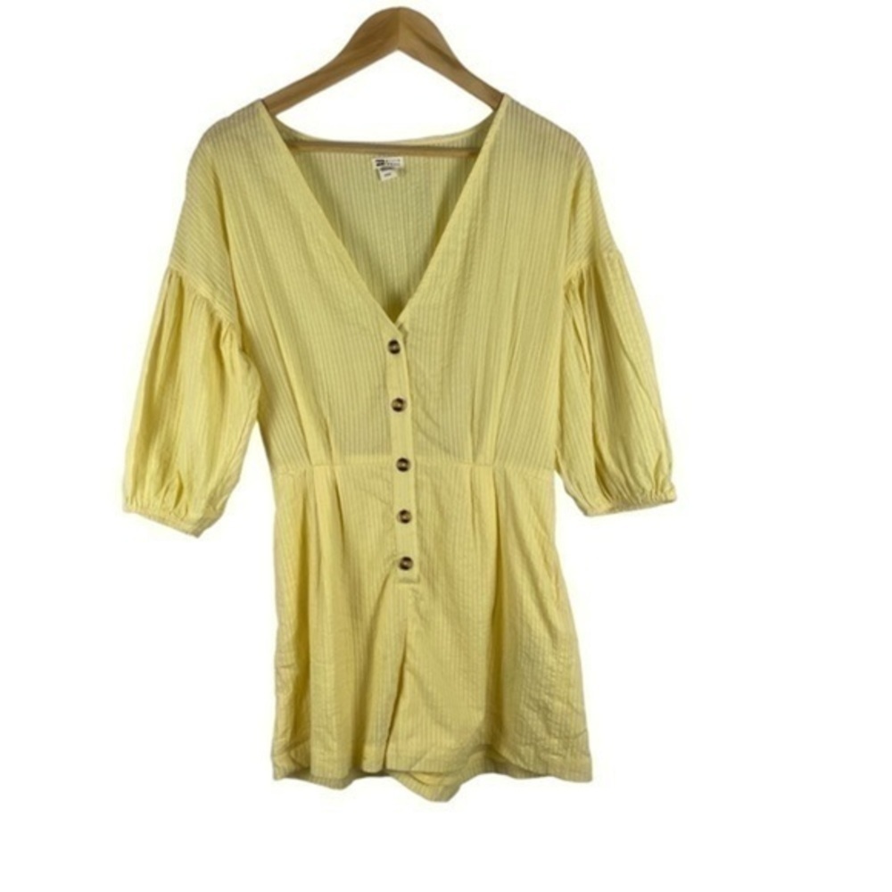 Billabong Sun Valley Romper Yellow Medium NWT - Picture 3 of 9